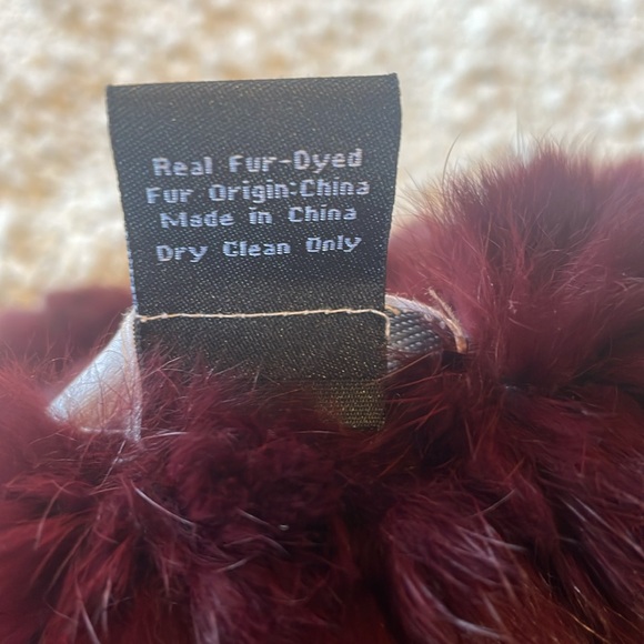 Linda Richards Burgundy Infinity Cowl Scarf - Picture 5 of 5